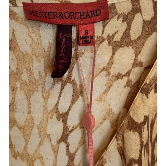 Hester & Orchard Blouse Womens Size Small Animal Print Brown Ruffled Peasant New - Picture 8 of 11